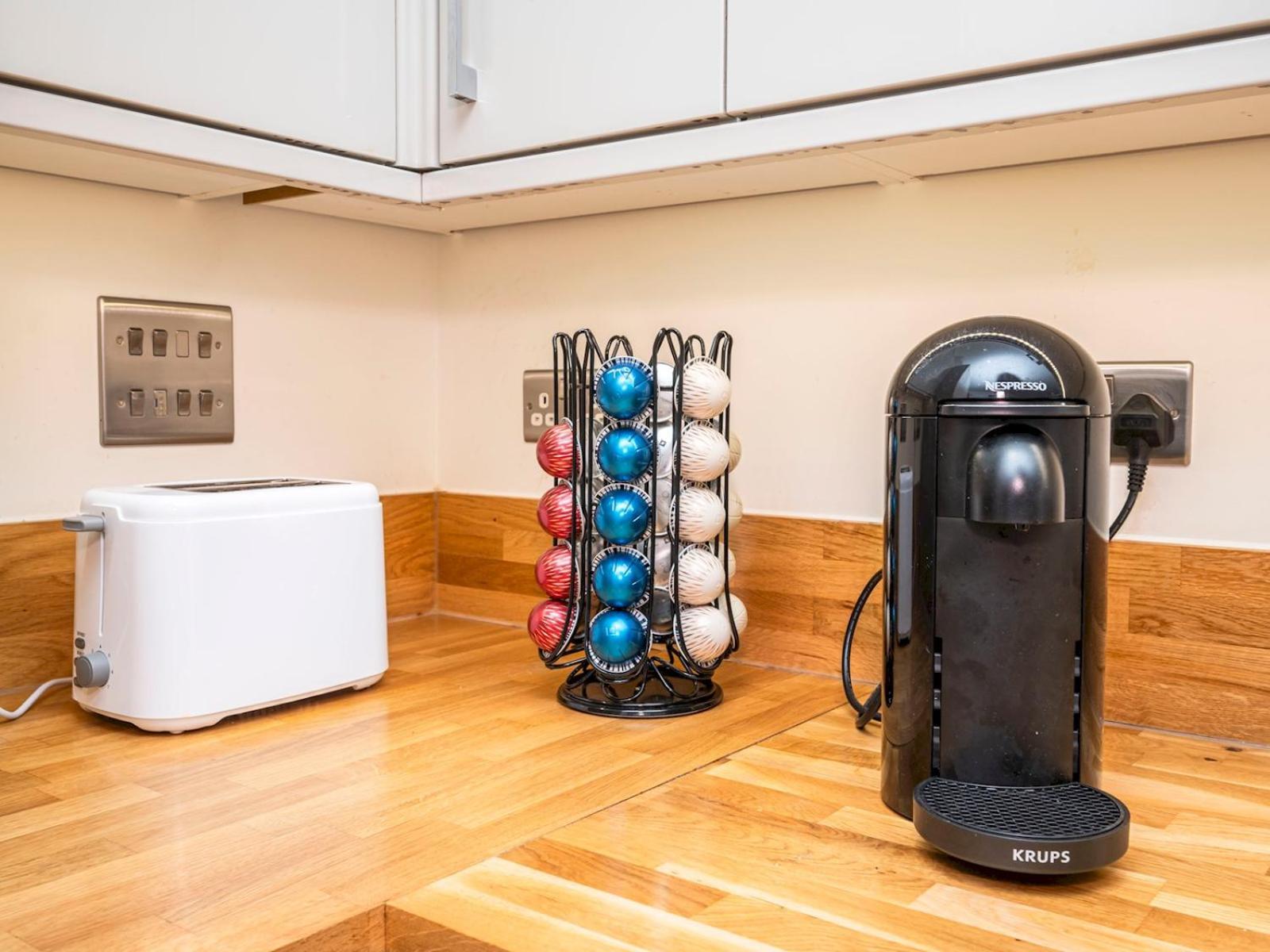 London Apartment Near Tower Bridge And Tube Pass The Keys Exterior photo