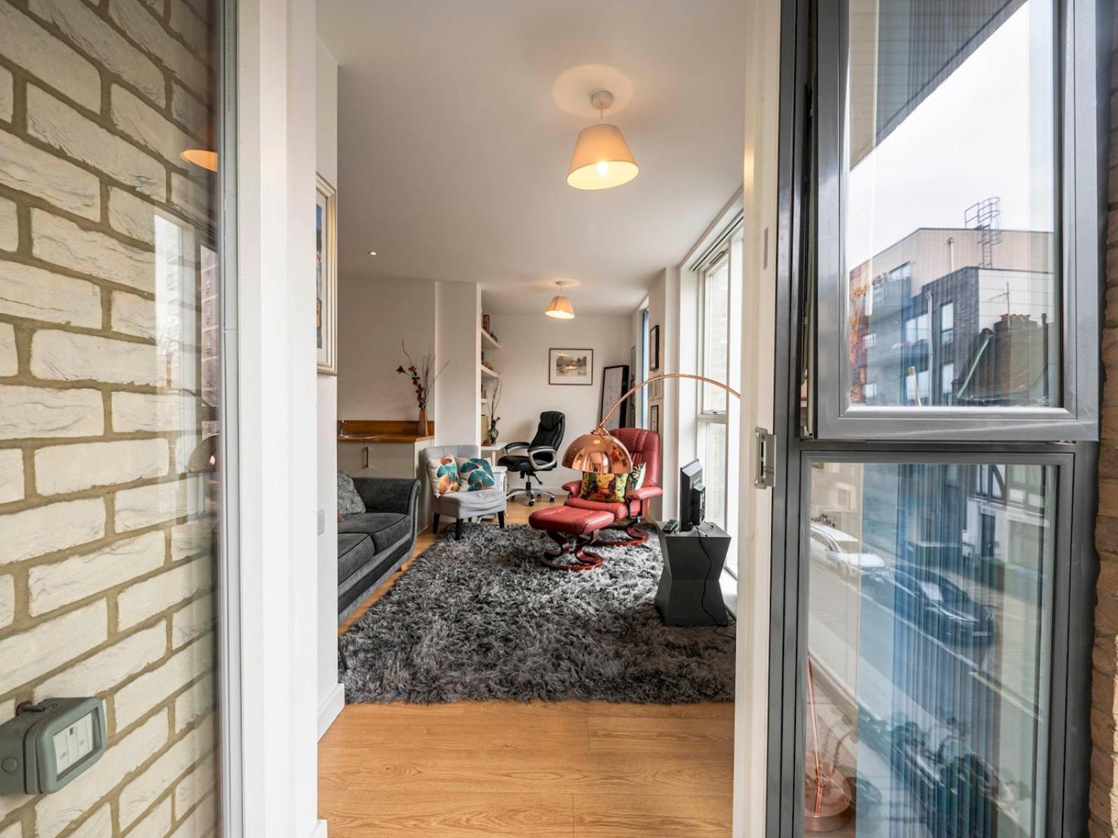 London Apartment Near Tower Bridge And Tube Pass The Keys Exterior photo